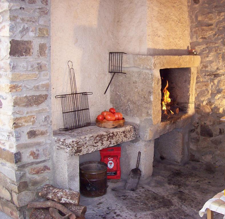 Casa Rural La Cuadraá Linares de Riofrío Quarto foto